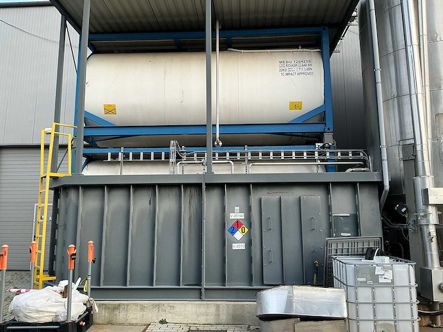 Mebu - 20 voet 1264256 - tankcontainer - afbeelding 1 van  3