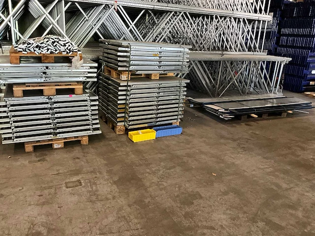 Mecalux - legbordstelling 20 meter - afbeelding 1 van  6