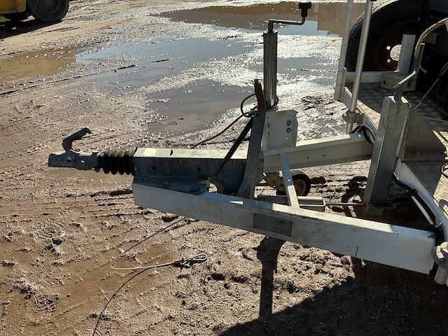 Mecca alta spa telescopische radarmast electrisch/hydraulisch bedient - afbeelding 2 van  7