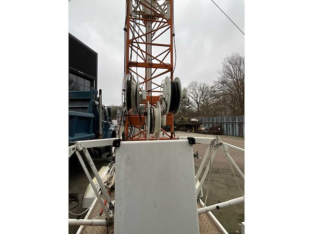Mecca alta spa telescopische radarmast electrisch/hydraulisch bedient - afbeelding 5 van  7