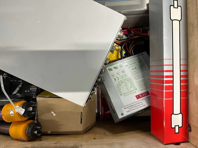 Mech, moeller, siemens, philips - partij elektronica & besturingscomponenten - afbeelding 5 van  12