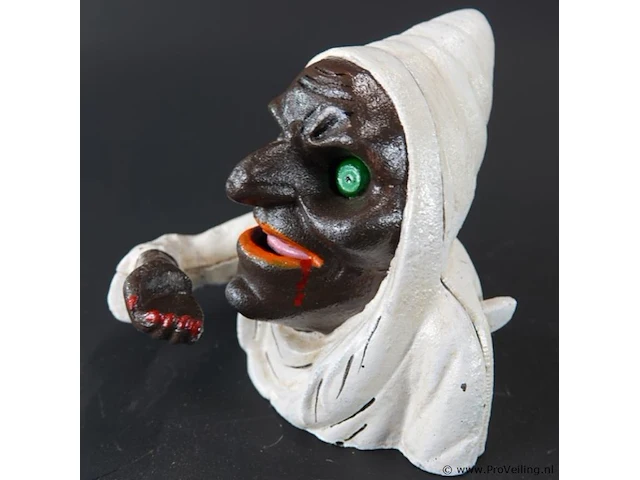 Mechanische gietijzeren spaarpot in de vorm van een heks (een zogenaamde "witch mechanical bank") - afbeelding 2 van  5