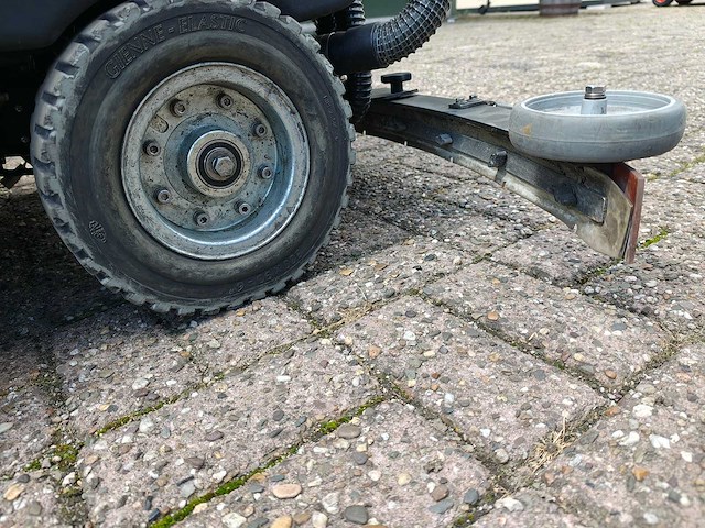 Meclean - powerscrub 100d - scrobmachine - afbeelding 10 van  22