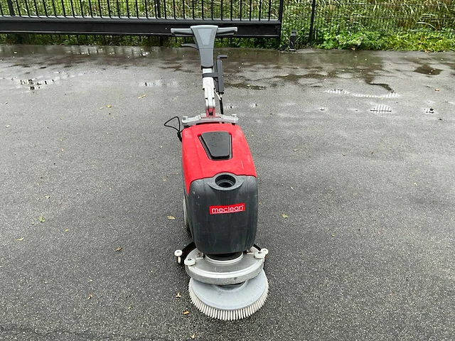 Meclean powerscrub 40 bc vloerreiniger - afbeelding 1 van  5