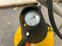 Meclube - 14 liter automatische bandenvuller met ondersteuning. - luchtcompressor - afbeelding 11 van  14