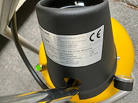 Meclube - 14 liter automatische bandenvuller met ondersteuning. - luchtcompressor - afbeelding 3 van  19
