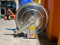Meclube 070-2404-320 roestvrijstalen automatische slanghaspel - afbeelding 4 van  6