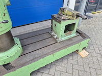 Mecof - 40 c - radiaalboormachine met kubus en klem - afbeelding 1 van  1