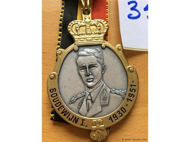 Medaille. boudewijn - afbeelding 2 van  2