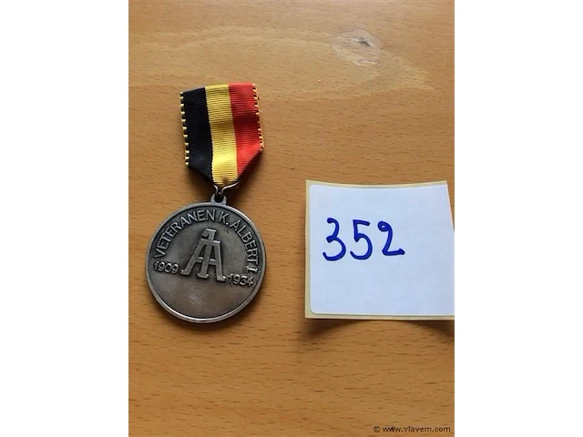 Medaille veteranen - afbeelding 1 van  2