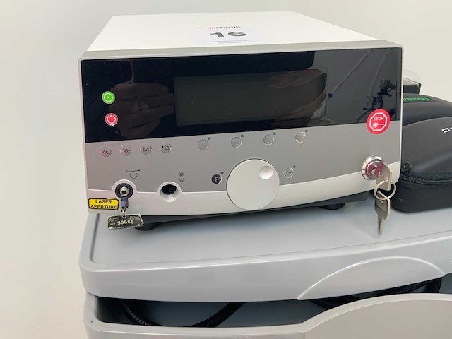 Medart smartsculpt laserapparaat op trolley - afbeelding 8 van  10