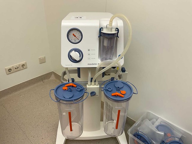 Medela dominant flex vacuümpomp - afbeelding 2 van  9