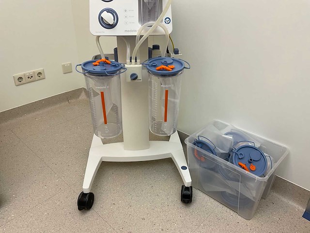 Medela dominant flex vacuümpomp - afbeelding 3 van  9