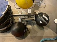 Medicijnballen op rek - afbeelding 4 van  4