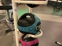 Medicijnballen op rek - afbeelding 3 van  5