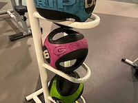 Medicijnballen op rek - afbeelding 4 van  5