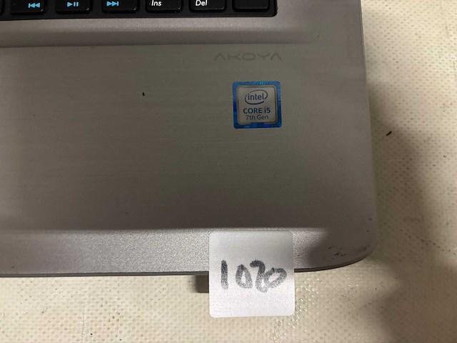 Medion - laptop - afbeelding 2 van  3