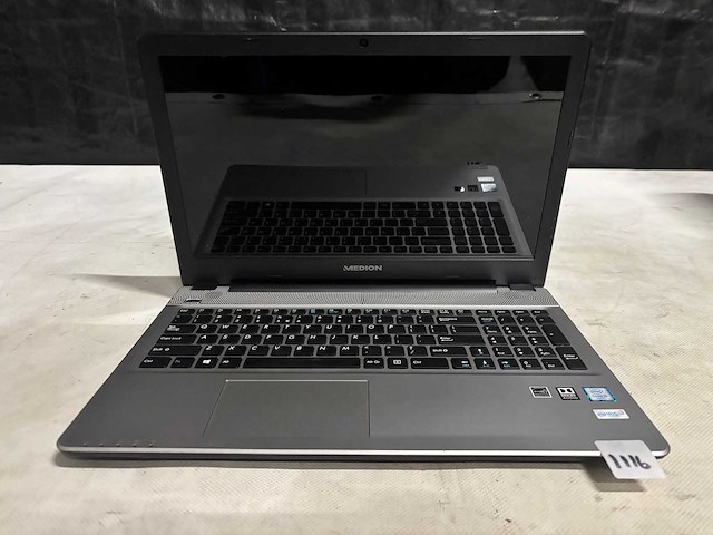 Medion - laptop - afbeelding 1 van  3