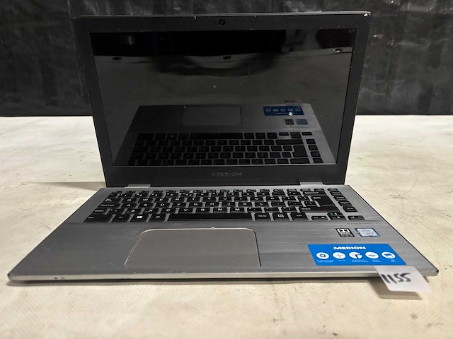 Medion - laptop - afbeelding 1 van  3
