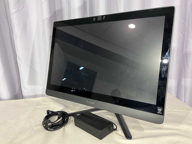 Medion akoya p5107 d all in one touchscreen pc - afbeelding 1 van  4