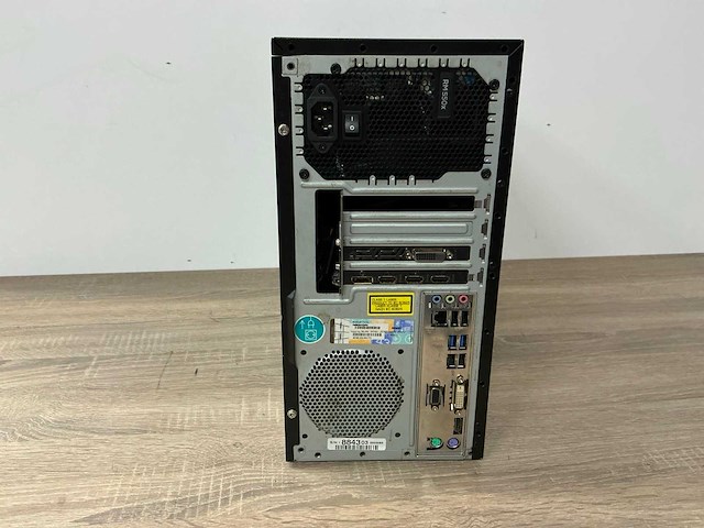 Medion gaming desktop - afbeelding 3 van  5