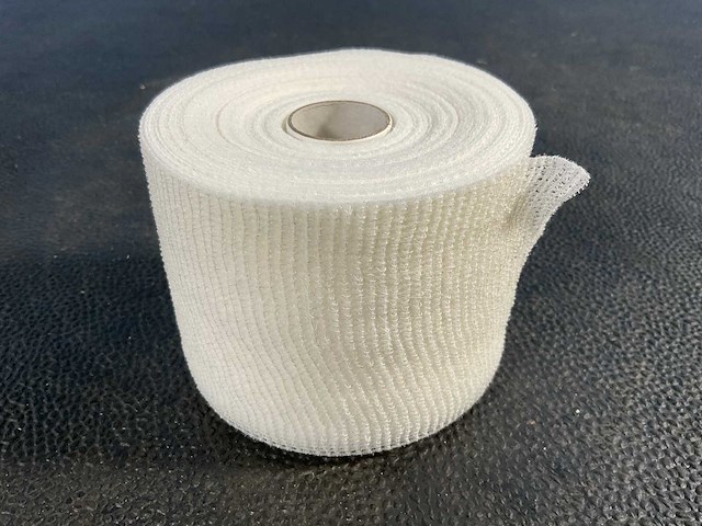 Mediplast - danamull haft latexvrij 20 m x 8 cm - ds 12 stuks (66x) - afbeelding 1 van  8