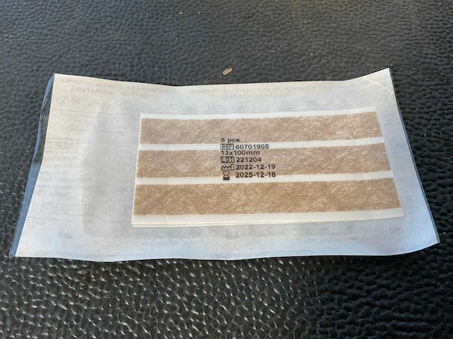 Mediplast - hechtstrip 13x100mm (ds a 300 st) (16x) - afbeelding 1 van  6