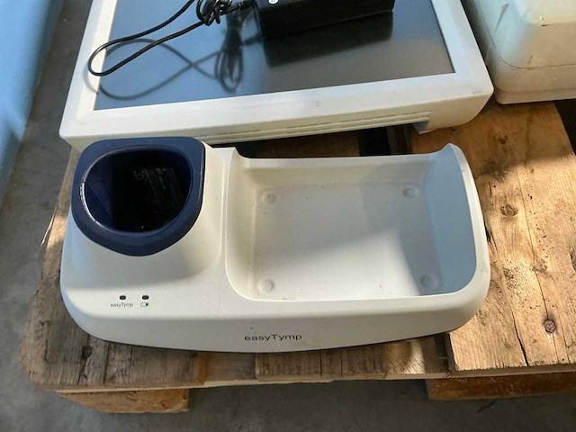 Medische apparatuur (11x) - afbeelding 4 van  10