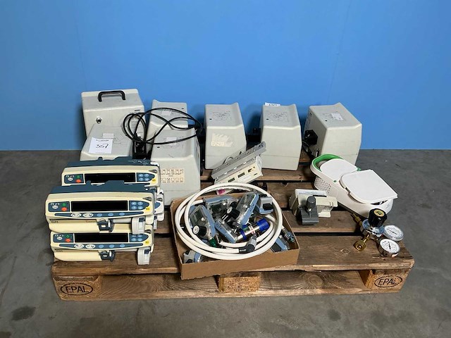 Medische apparatuur (20x) - afbeelding 1 van  9