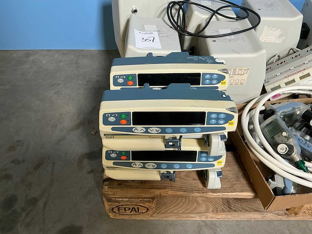 Medische apparatuur (20x) - afbeelding 2 van  9