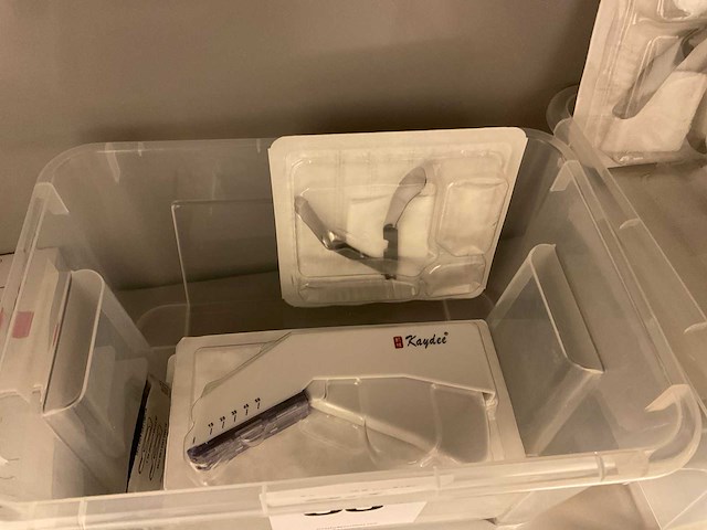 Medische benodigdheden hechten - afbeelding 13 van  15