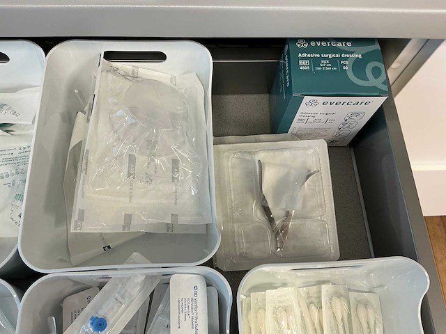 Medische benodigdheden - afbeelding 14 van  17