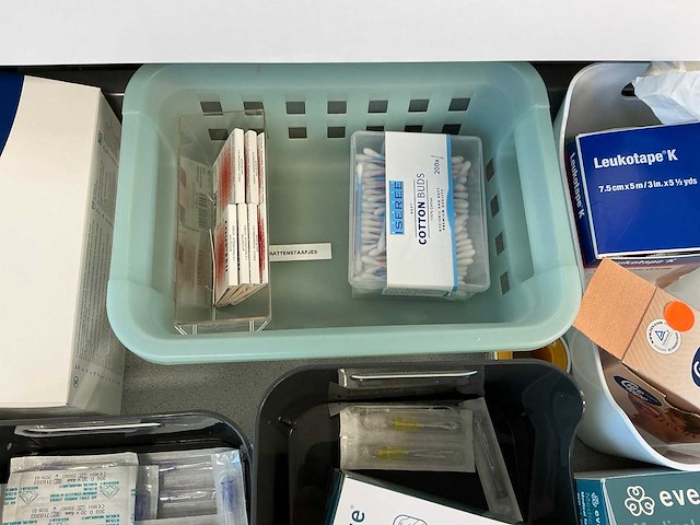 Medische benodigdheden - afbeelding 17 van  17