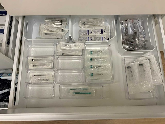 Medische benodigdheden - afbeelding 4 van  10