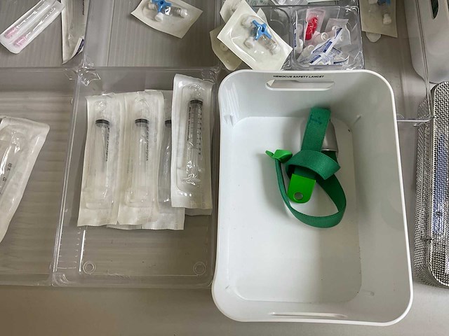 Medische benodigdheden - afbeelding 2 van  21