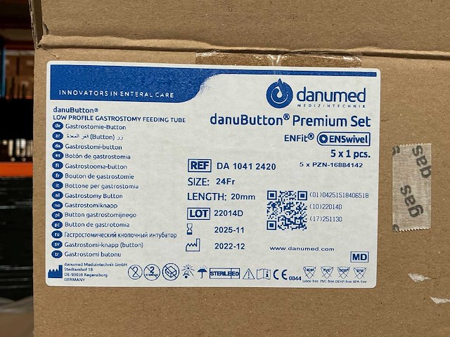 Medische wegwerpartikel op pallet - afbeelding 2 van  7