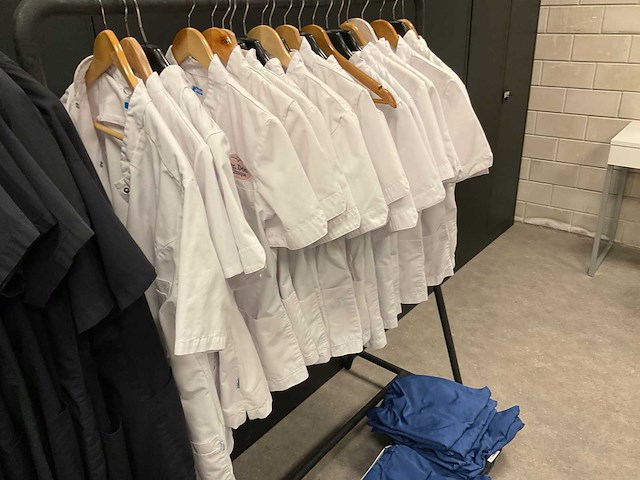 Medische werkkleding - afbeelding 2 van  11