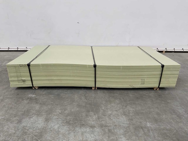 Medite mdf 2445x1222x6mm (57x) - afbeelding 1 van  3