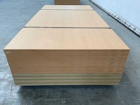 Medite mdf plaat 2445x1220x25mm (19x) - afbeelding 2 van  3