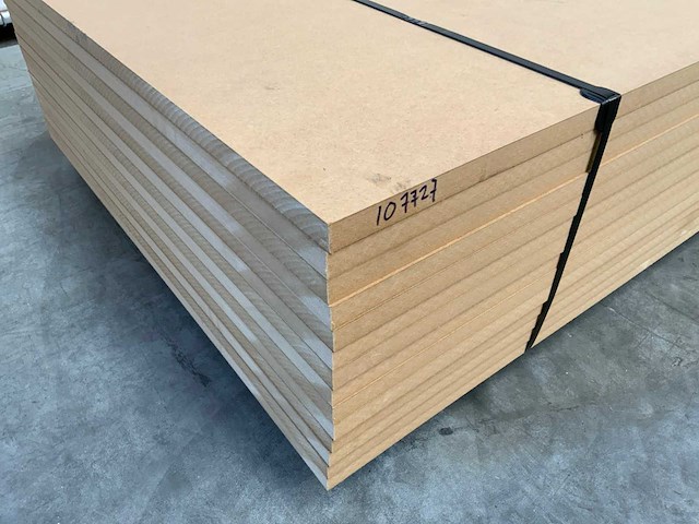 Medite mdf plaat 3055x1222x32mm (14x) - afbeelding 3 van  5