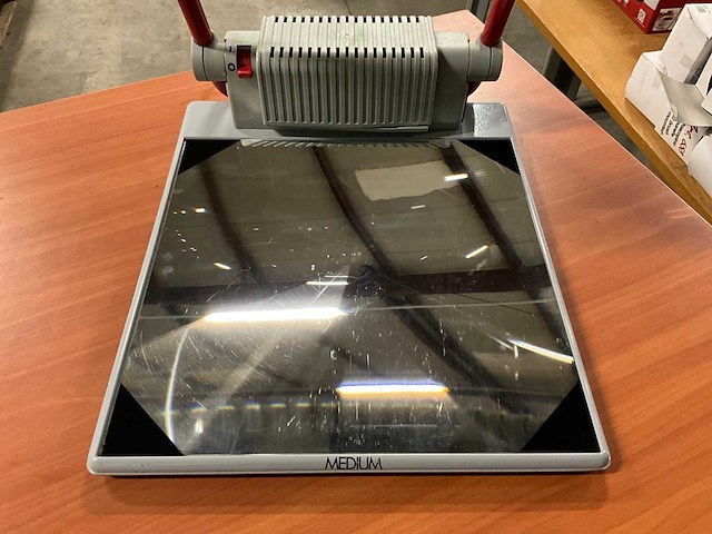 Medium traveller 3 overhead projector - afbeelding 8 van  10