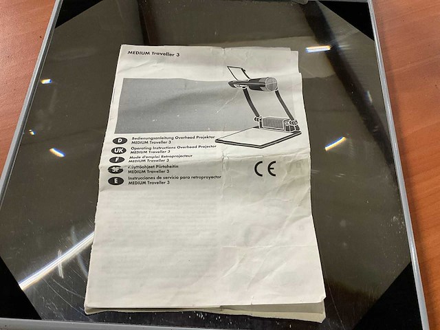 Medium traveller 3 overhead projector - afbeelding 10 van  10