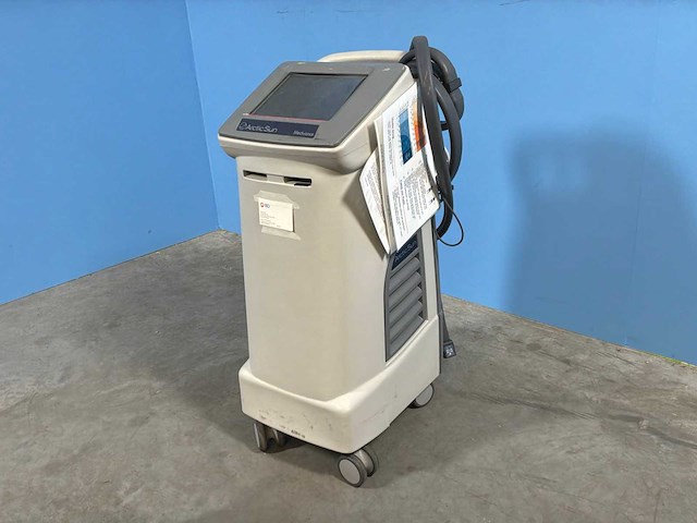 Medivance bd - artic sun 5000 - temperatuurmanagement - 2010 - afbeelding 1 van  6