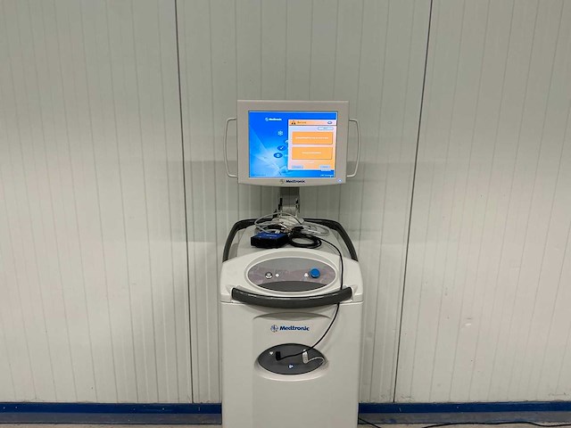 Medtronic - 10000-008-06 - cryo ablatie apparaat - afbeelding 1 van  5