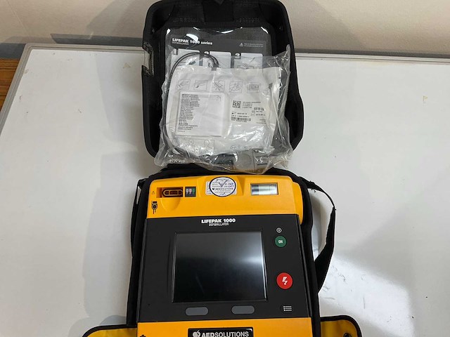 Medtronic lifepak 1000 defibrillator aed - afbeelding 3 van  6