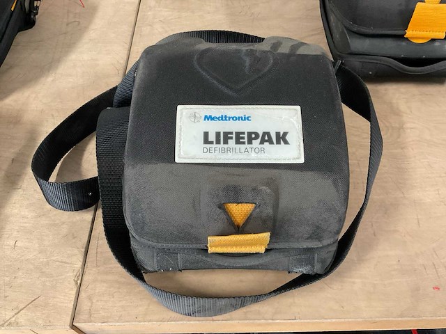 Medtronic lifepak cr plus defibrillator - afbeelding 5 van  5