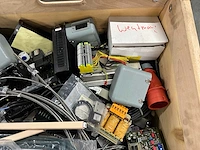 Meech - partij industriële elektronica, bekabeling, sensoren - afbeelding 7 van  9