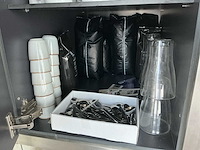 Meerdere soorten servies en bestek servies, glaswerk en bestek - afbeelding 5 van  9