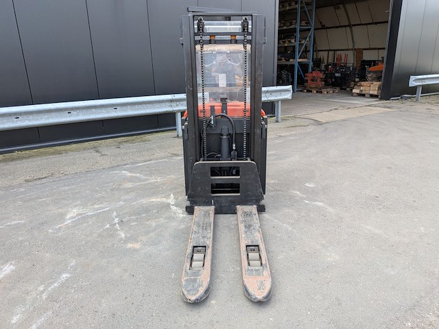 Meerij-stapelaar, bt, spe160l, 2011 - afbeelding 12 van  19