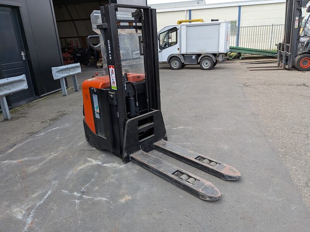Meerij-stapelaar, bt, spe160l, 2011 - afbeelding 13 van  19